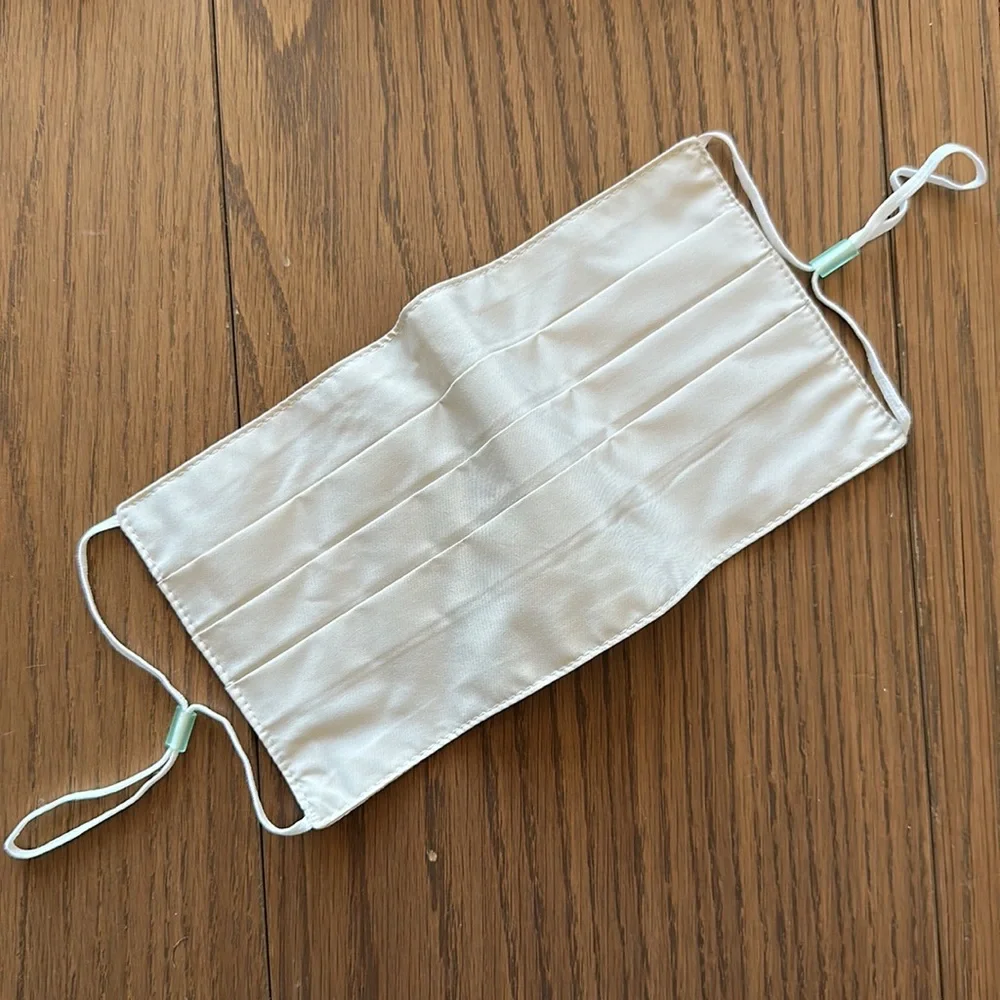 Loro Piana Beige Green Linen Face Mask